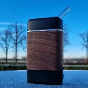 foto del vaporizzatore portatile angus della yllvape